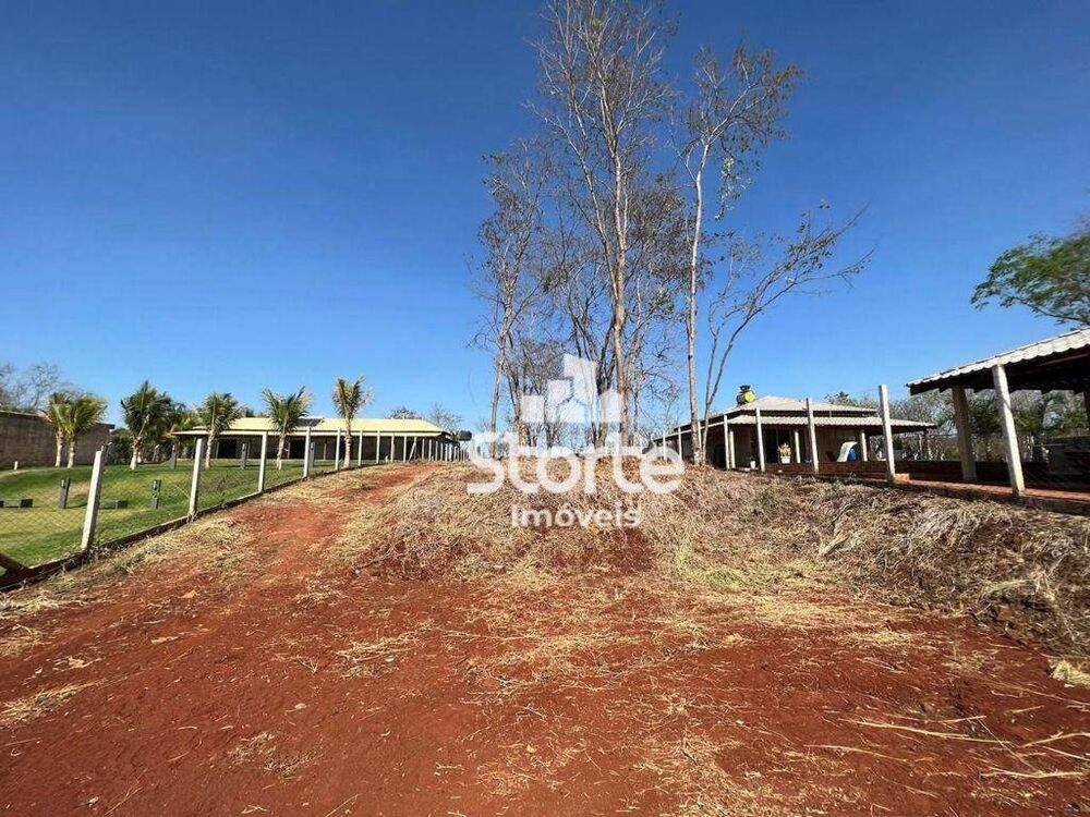 Terreno, 2048 m² - Foto 4