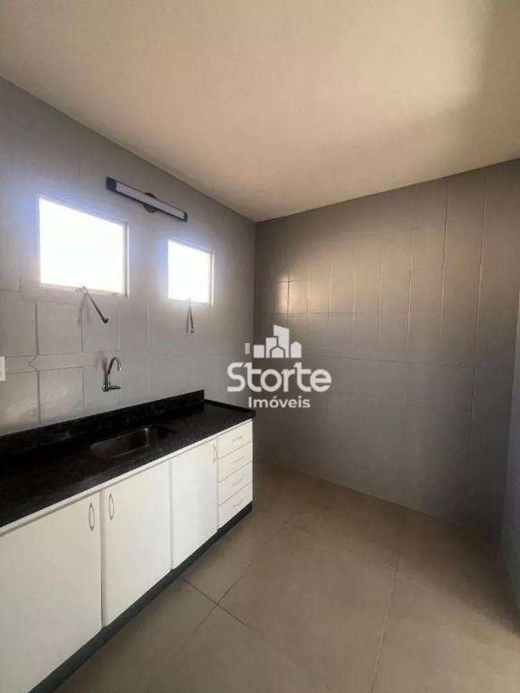 Apartamento à venda com 2 quartos, 46m² - Foto 3