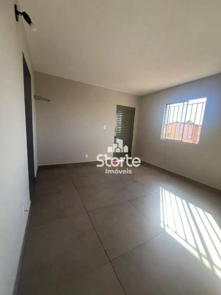 Apartamento à venda com 2 quartos, 46m² - Foto 4