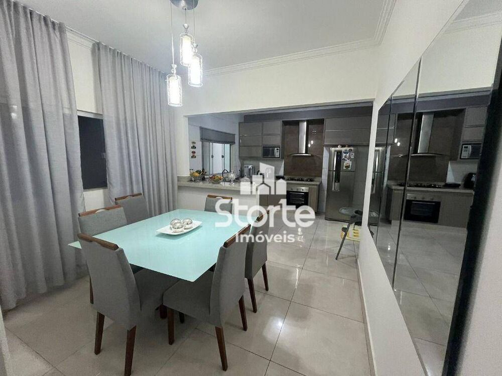 Casa, 3 quartos, 190 m² - Foto 6