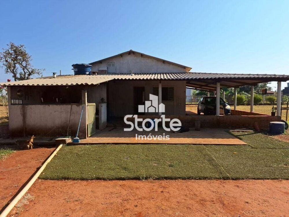 Chácara, 3 quartos, 3400 m² - Foto 1