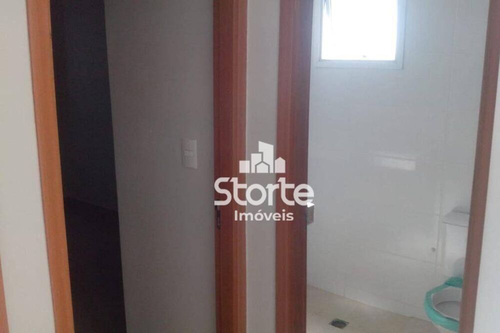 Apartamento à venda com 2 quartos, 50m² - Foto 3