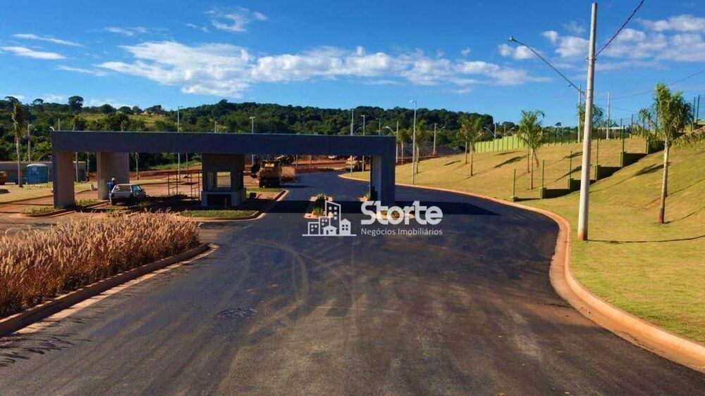 Loteamento e Condomínio, 275 m² - Foto 1