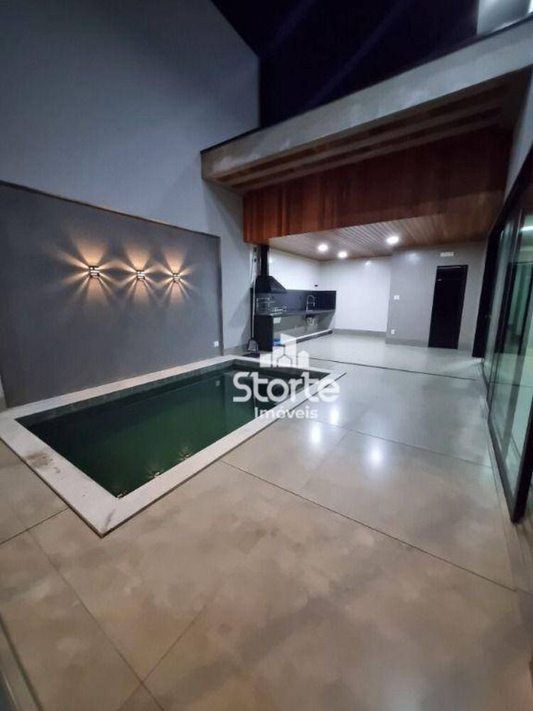 Casa, 3 quartos, 211 m² - Foto 4