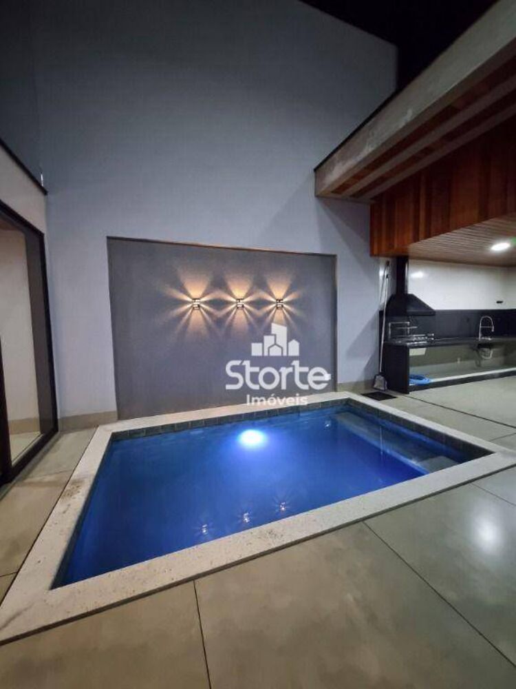 Casa, 3 quartos, 211 m² - Foto 3