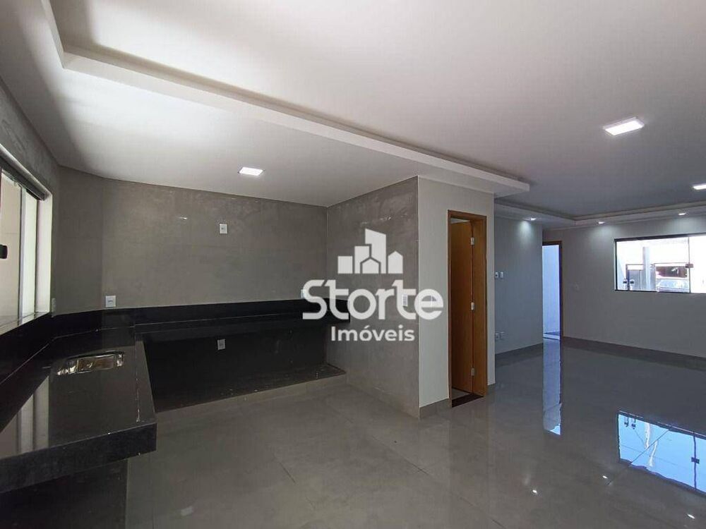 Casa, 3 quartos, 127 m² - Foto 2