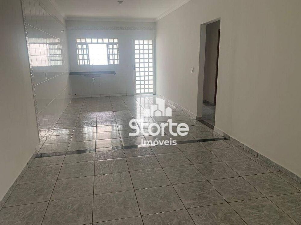 Casa, 2 quartos, 210 m² - Foto 1