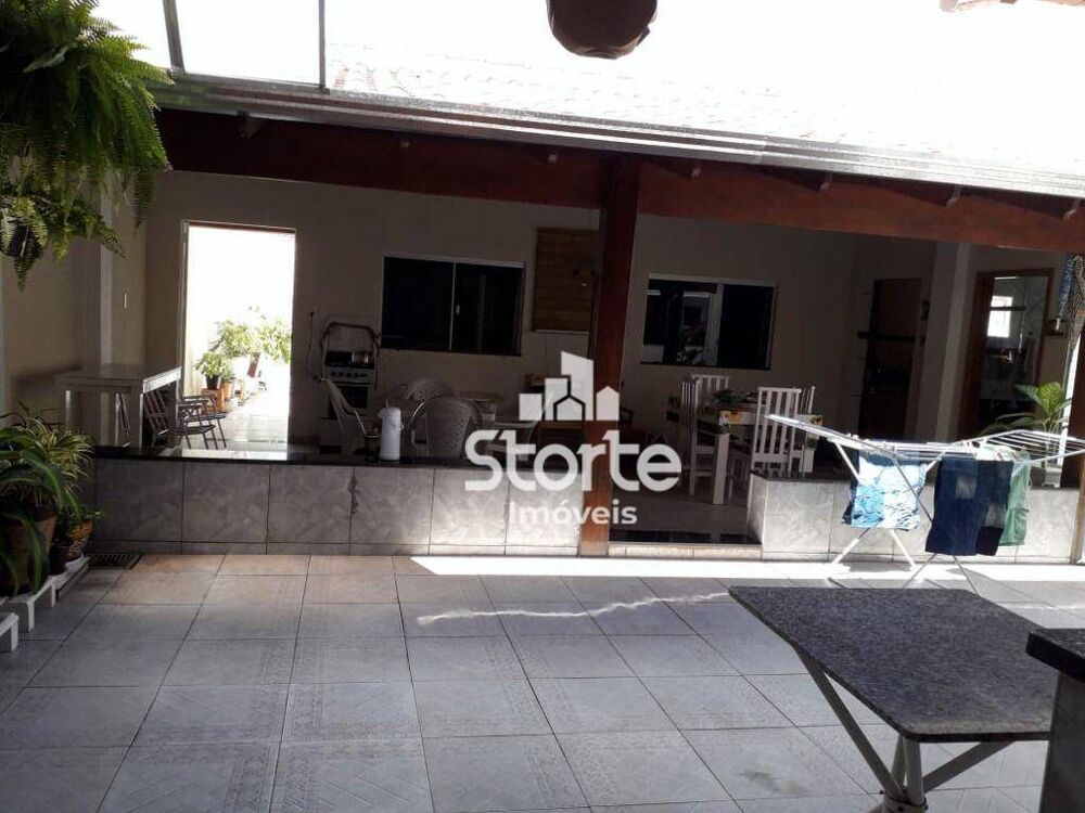 Casa, 3 quartos, 210 m² - Foto 5