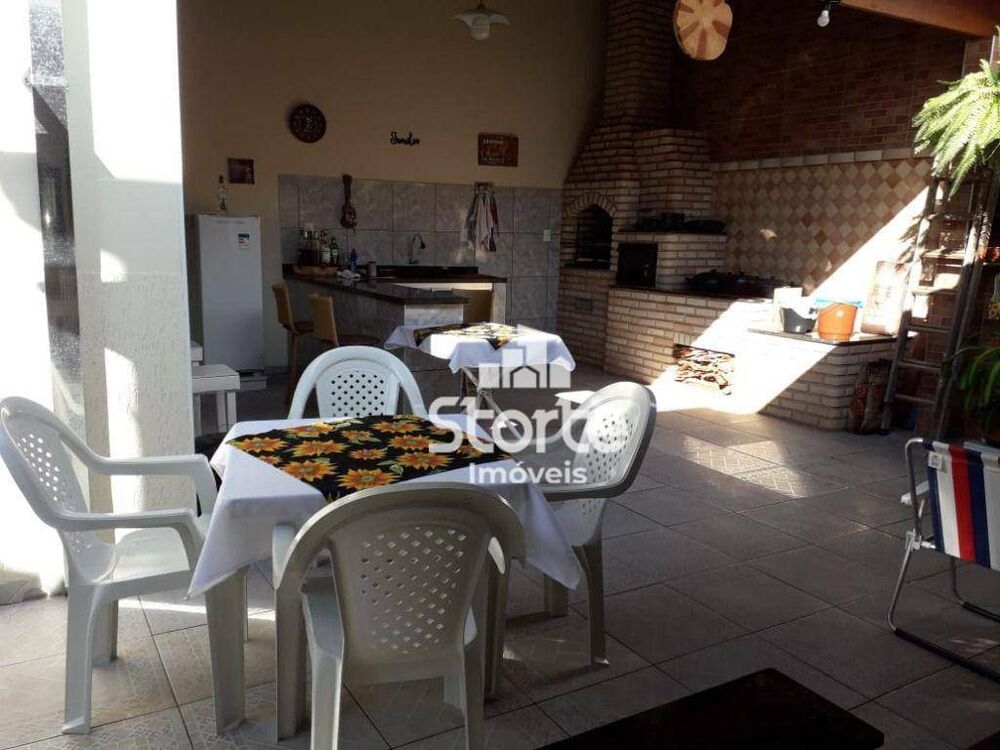 Casa, 3 quartos, 210 m² - Foto 9