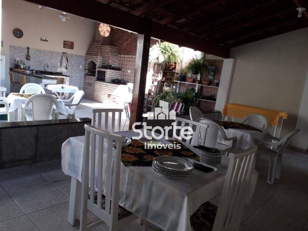 Casa, 3 quartos, 210 m² - Foto 3