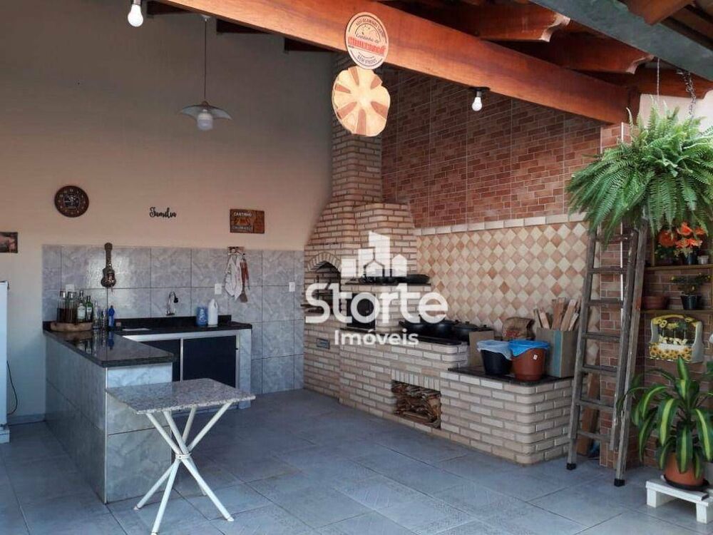 Casa, 3 quartos, 210 m² - Foto 13
