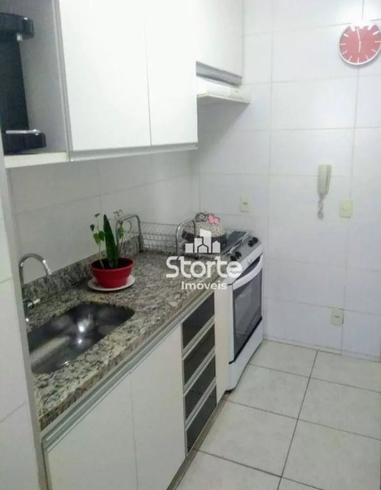 Apartamento à venda com 3 quartos, 73m² - Foto 3