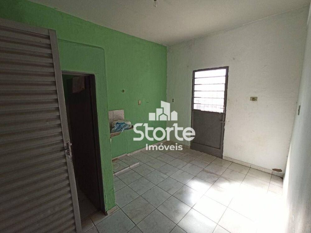 Casa, 3 quartos, 230 m² - Foto 1