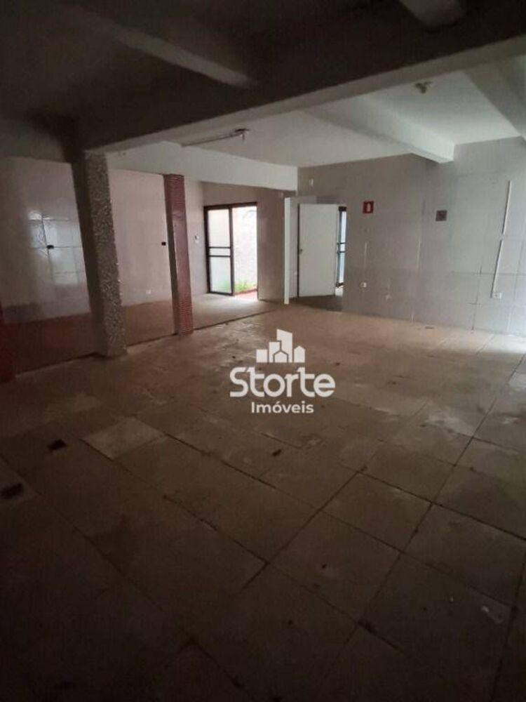 Casa para alugar com 7 quartos, 220m² - Foto 10