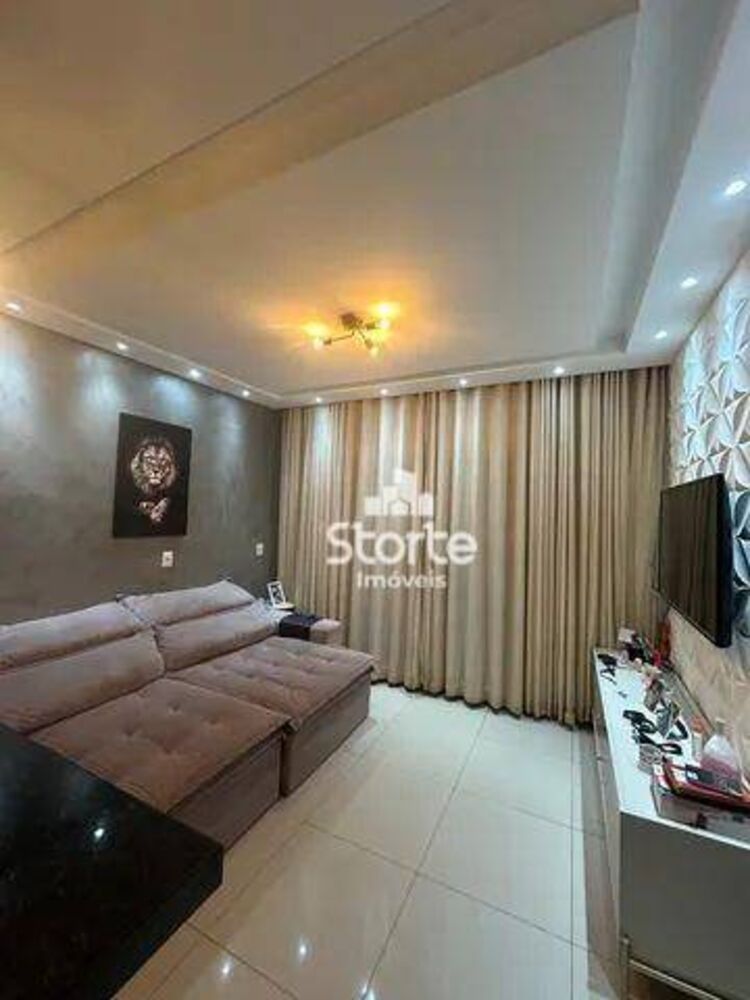 Casa, 3 quartos, 180 m² - Foto 1