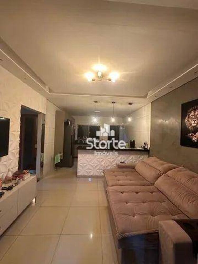 Casa, 3 quartos, 180 m² - Foto 2