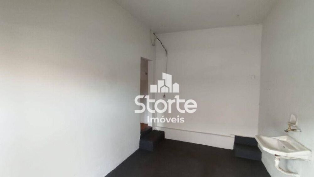 Casa, 2 quartos, 200 m² - Foto 3