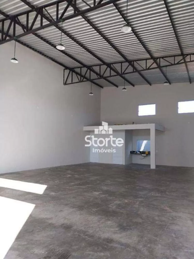 Depósito-Galpão-Armazém para alugar, 180m² - Foto 1