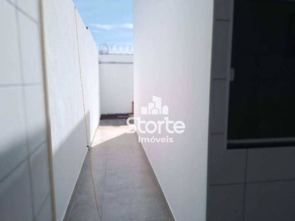 Casa, 2 quartos, 65 m² - Foto 1