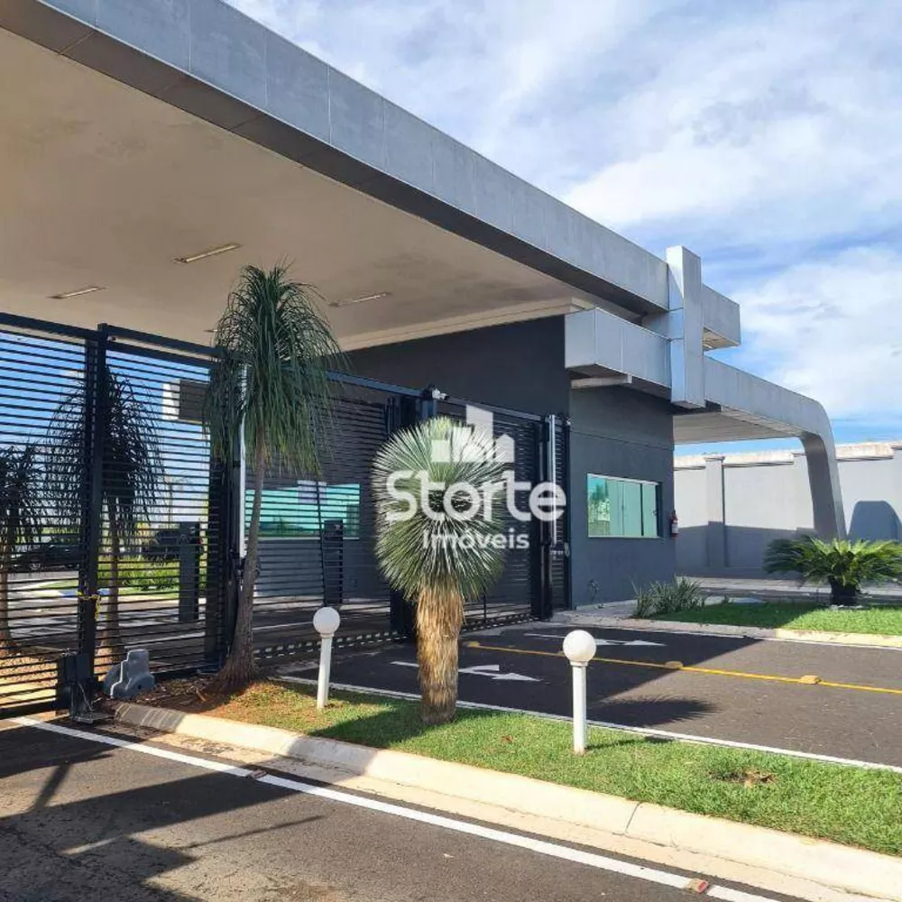 Loteamento e Condomínio, 480 m² - Foto 1