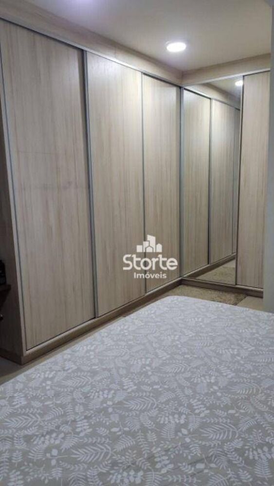 Casa, 4 quartos, 210 m² - Foto 2