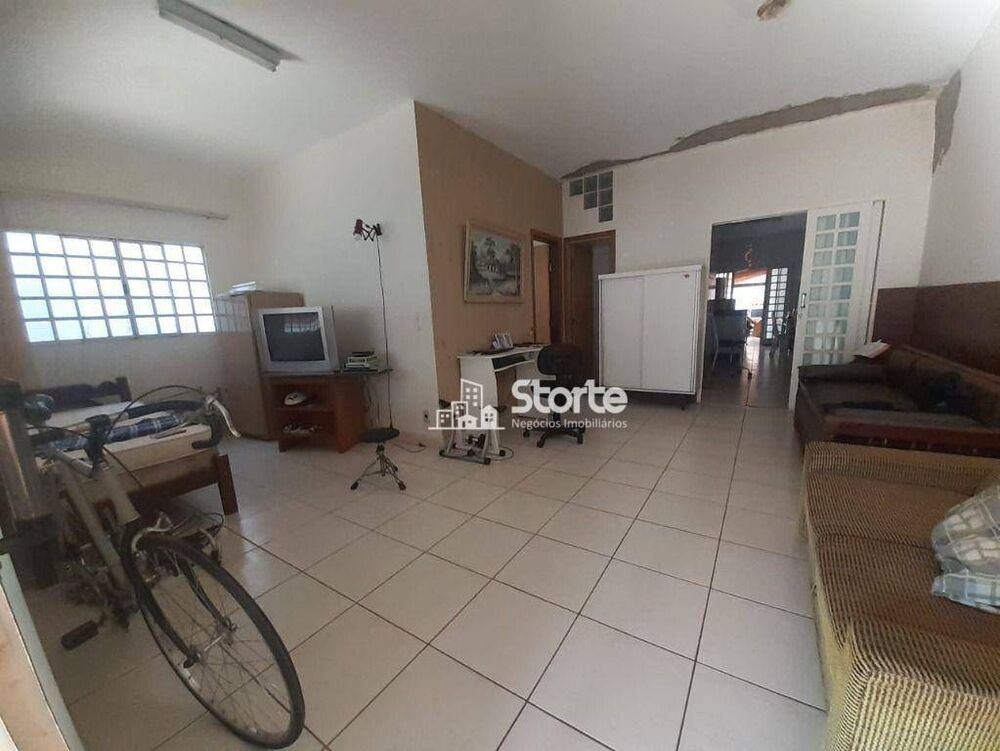 Casa, 2 quartos, 190 m² - Foto 2