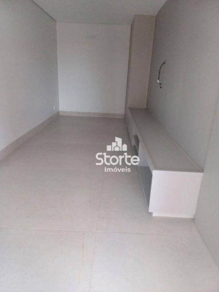Apartamento à venda com 3 quartos, 301m² - Foto 1