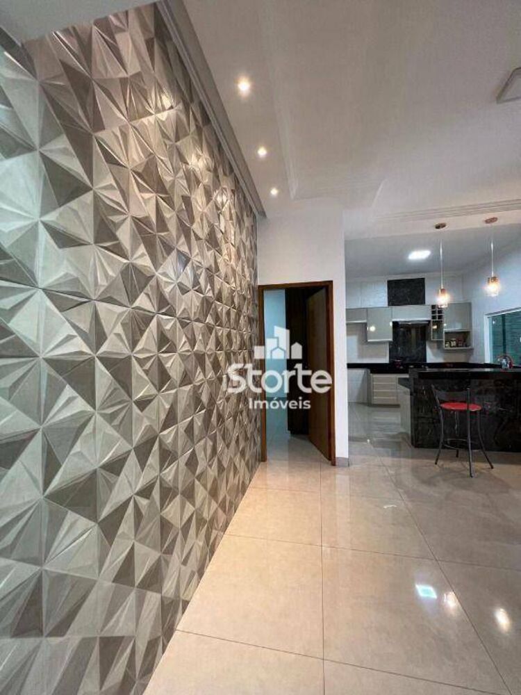 Casa, 3 quartos, 250 m² - Foto 2