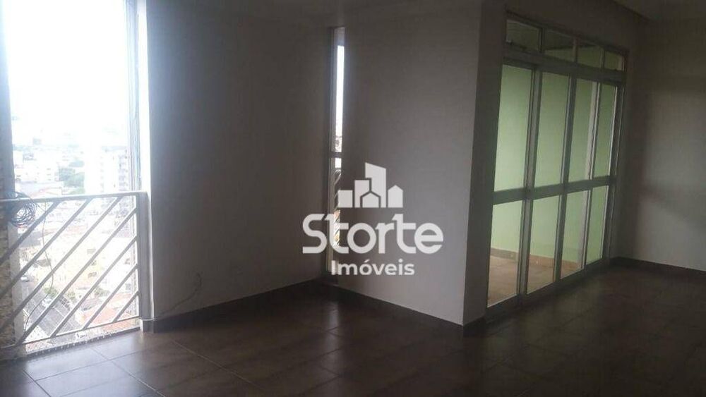 Apartamento, 3 quartos, 174 m² - Foto 2
