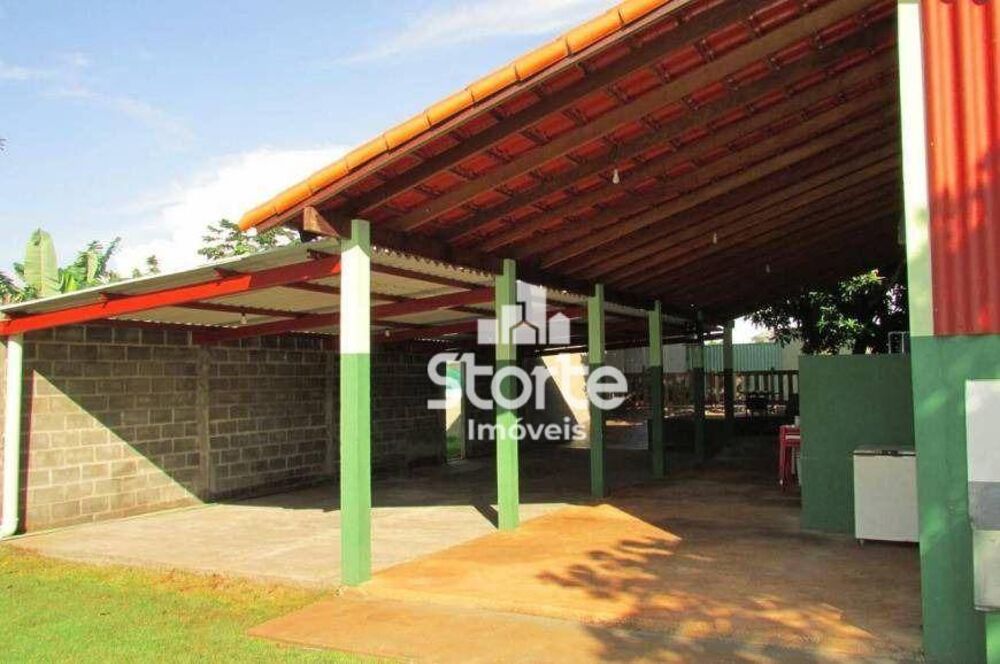 Chácara à venda com 2 quartos, 600m² - Foto 1