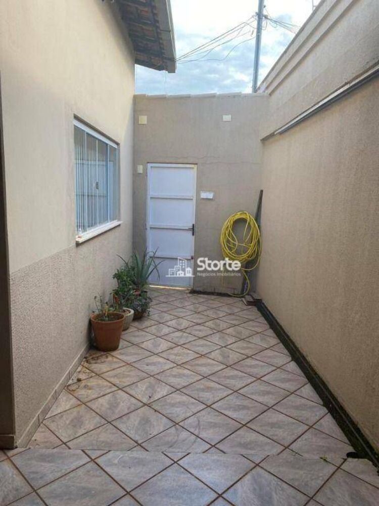 Casa, 5 quartos, 220 m² - Foto 4