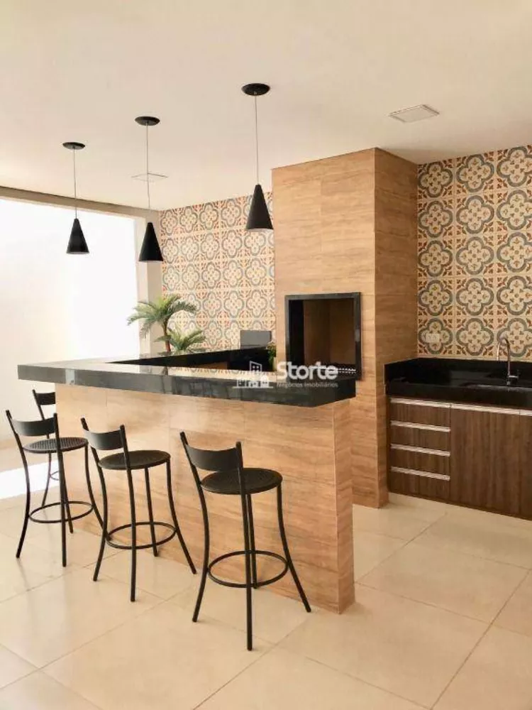 Casa, 5 quartos, 220 m² - Foto 8