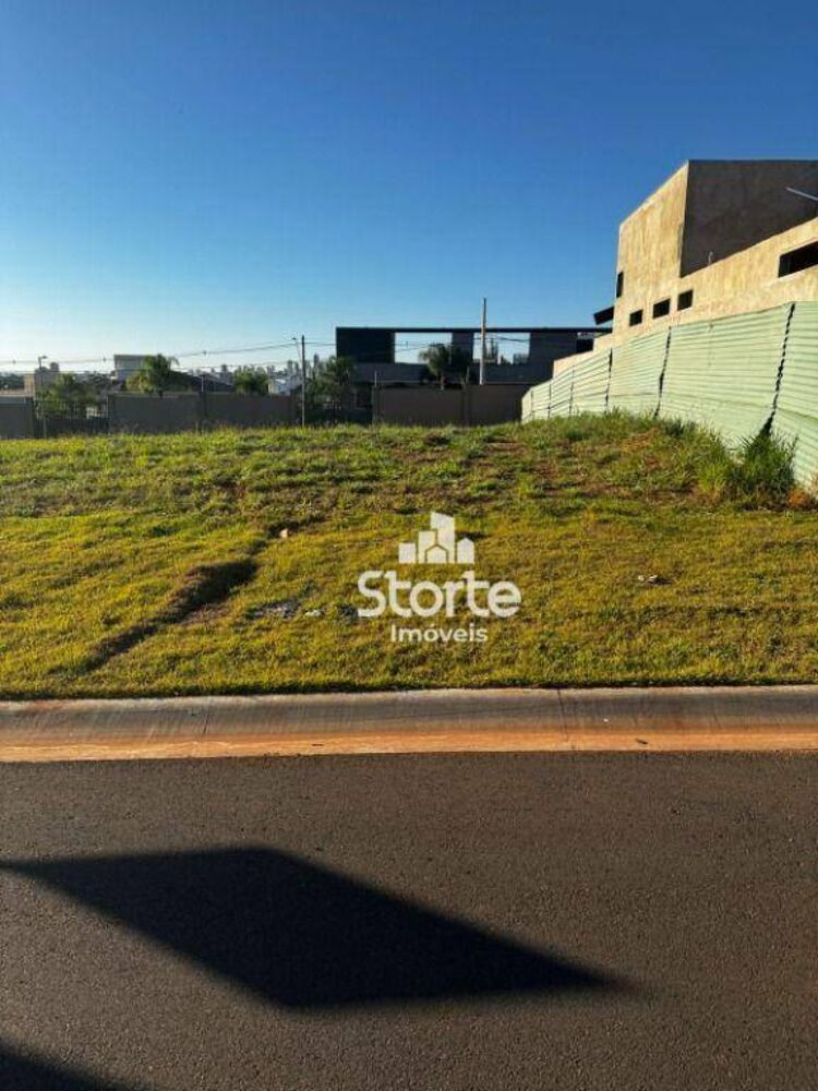 Loteamento e Condomínio, 397 m² - Foto 1
