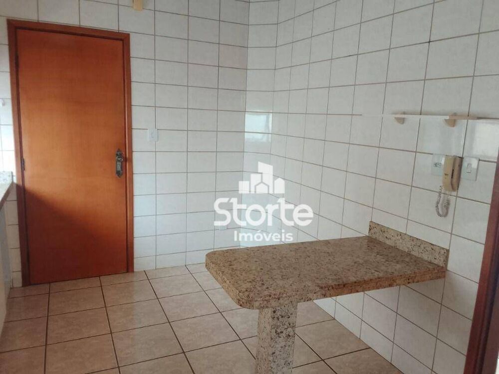 Apartamento, 3 quartos, 120 m² - Foto 1