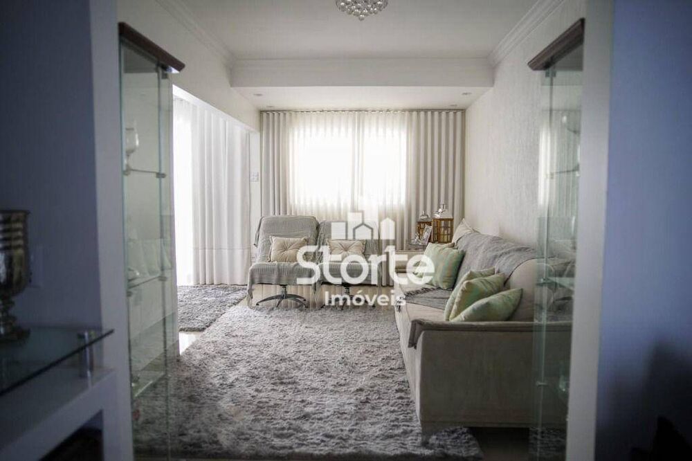 Casa, 3 quartos, 490 m² - Foto 1