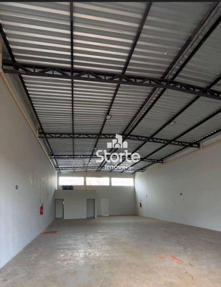Depósito-Galpão, 240 m² - Foto 3