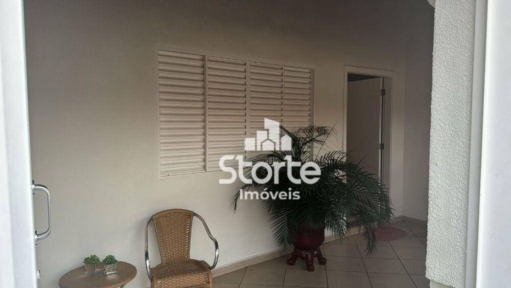 Casa, 5 quartos, 200 m² - Foto 3