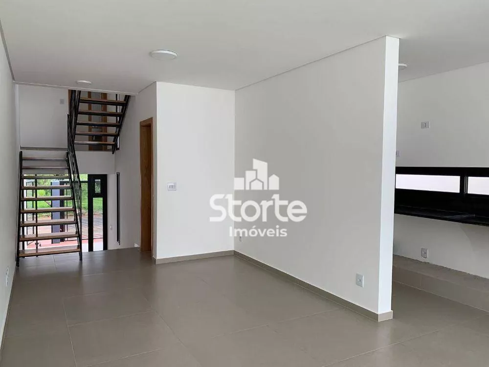 Casa, 3 quartos, 156 m² - Foto 2