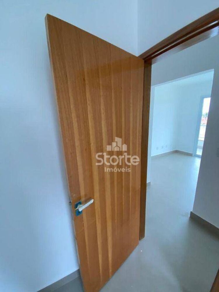 Apartamento à venda com 2 quartos, 64m² - Foto 7