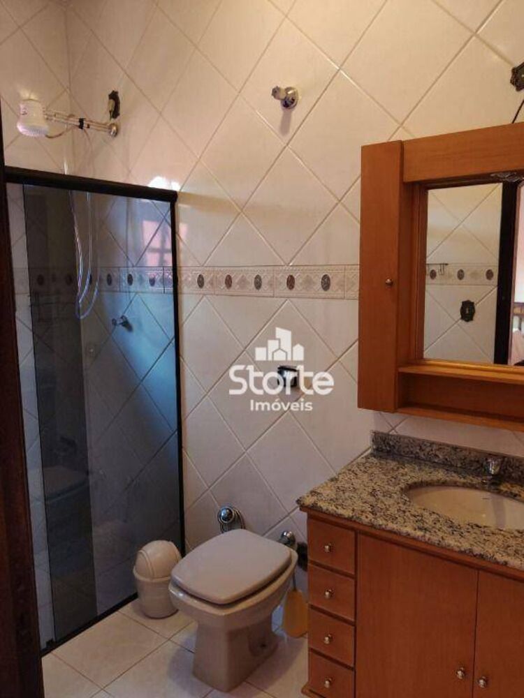 Casa, 3 quartos, 241 m² - Foto 10