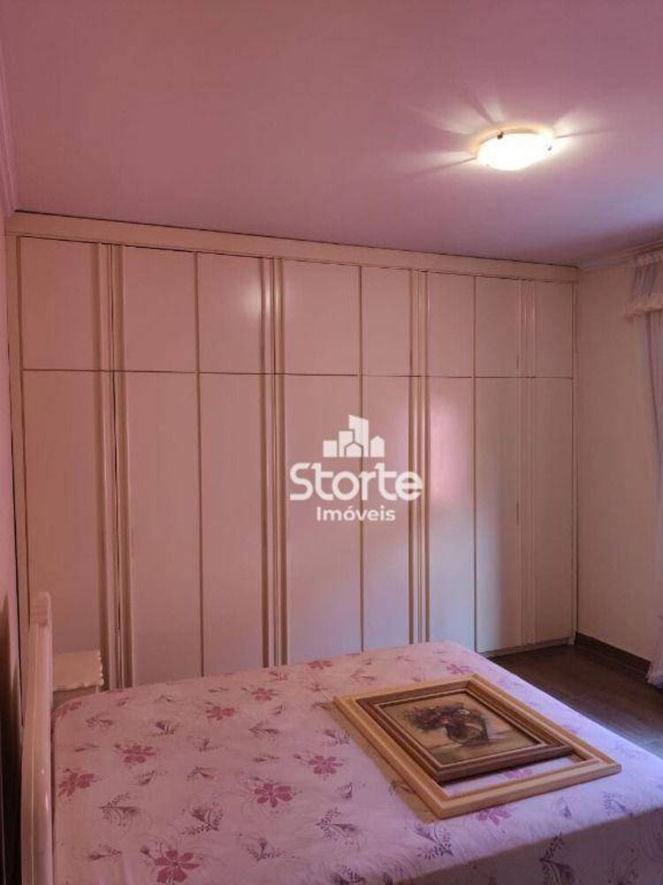 Casa à venda com 3 quartos, 241m² - Foto 5