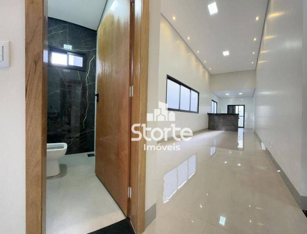 Casa à venda com 3 quartos, 150m² - Foto 3