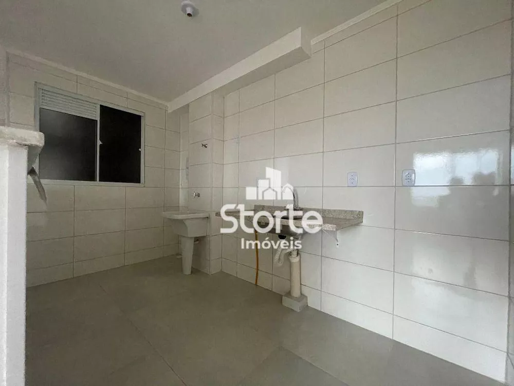 Apartamento para alugar com 2 quartos, 45m² - Foto 4