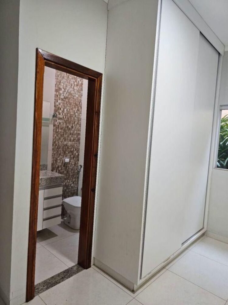 Casa, 3 quartos, 200 m² - Foto 1