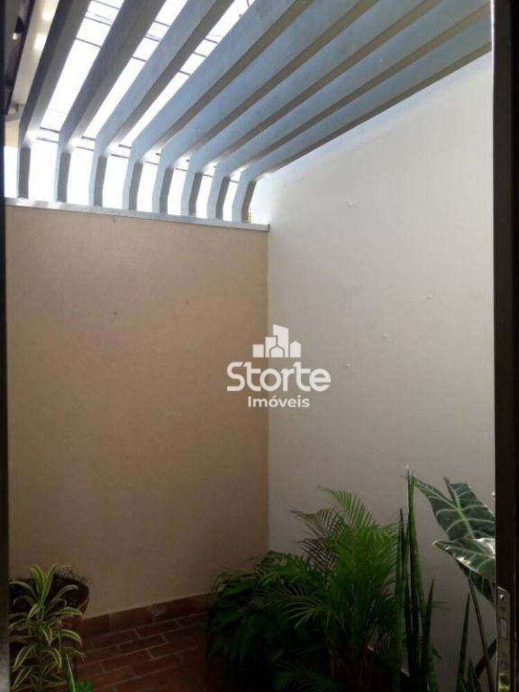 Casa, 3 quartos, 204 m² - Foto 4