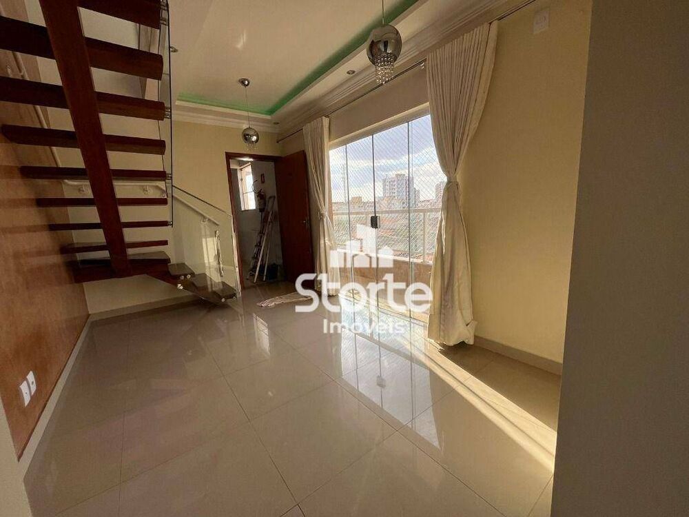 Cobertura, 3 quartos, 140 m² - Foto 2