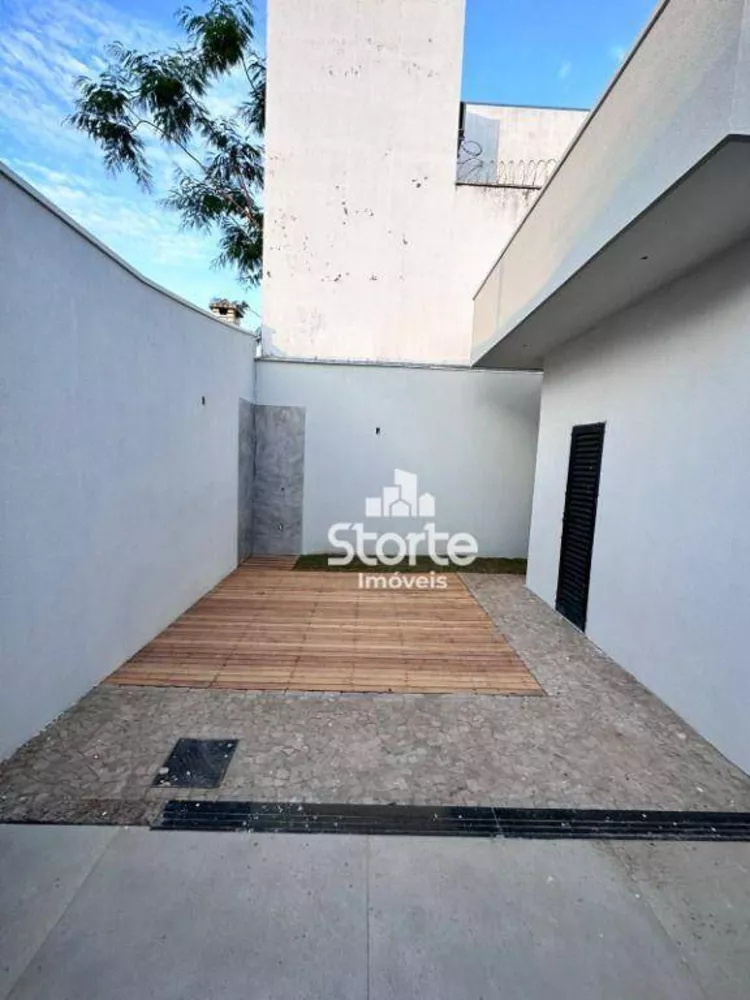 Casa à venda com 3 quartos, 167m² - Foto 10