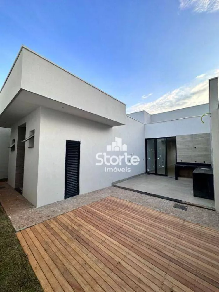 Casa à venda com 3 quartos, 167m² - Foto 9