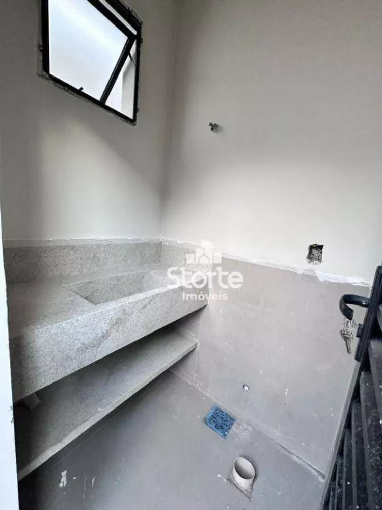 Casa à venda com 3 quartos, 167m² - Foto 6