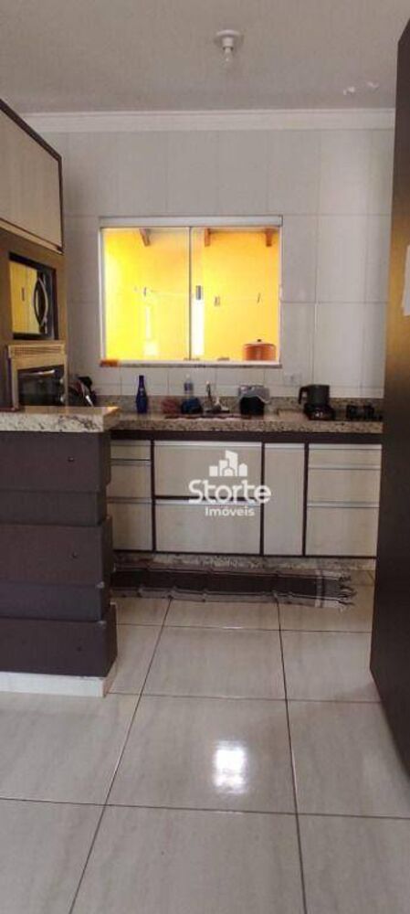 Casa de Condomínio à venda com 2 quartos, 60m² - Foto 1